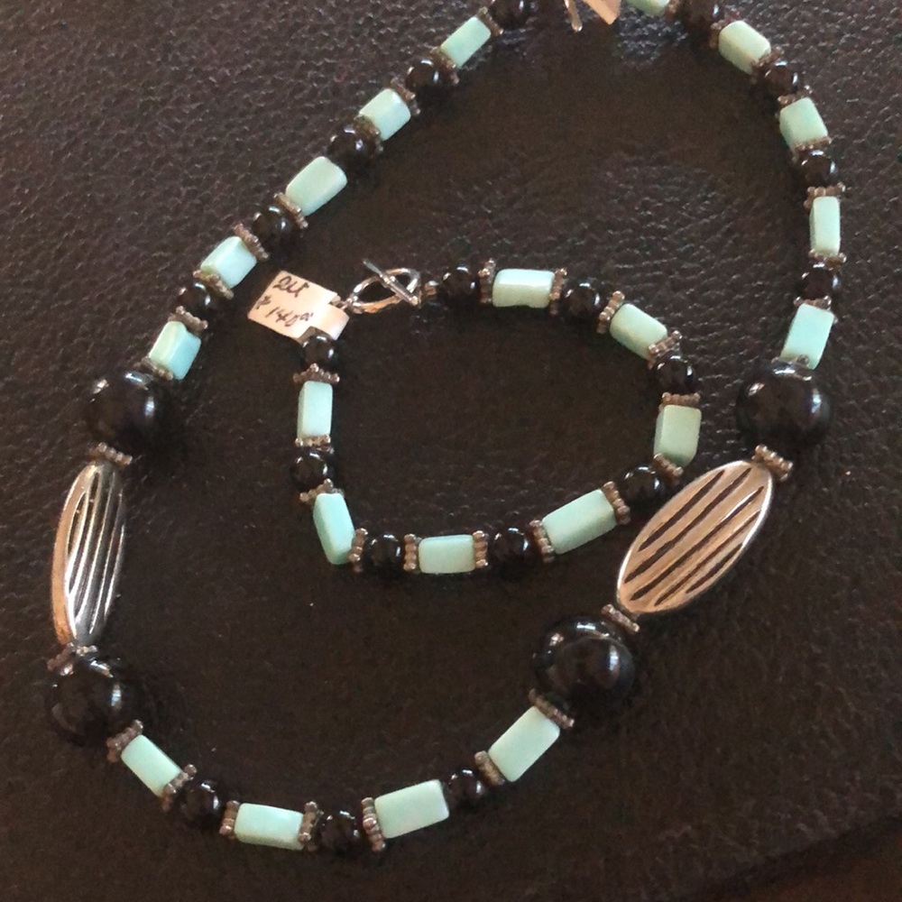 Larimer and onyx necklace And bracelet Earrings 65